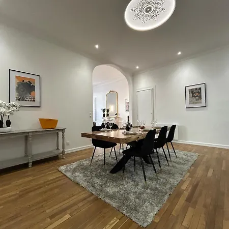 3 Lenoir Grand T3 Luxueux Au Centre-ville 4 Pers Apartment Reims