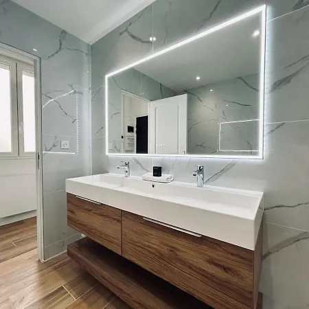 Apartment 3 Lenoir Grand T3 Luxueux Au Centre-ville 4 Pers Reims
