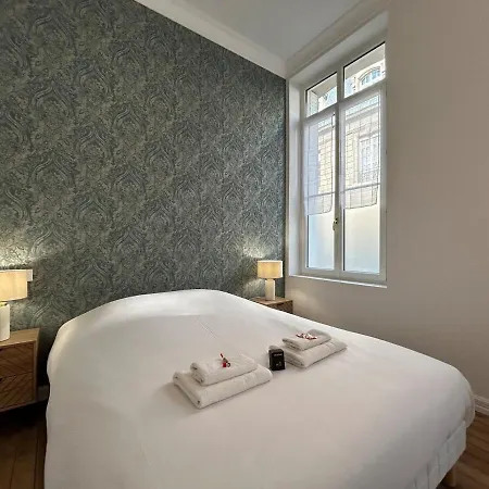 Apartment 3 Lenoir Grand T3 Luxueux Au Centre-ville 4 Pers Reims