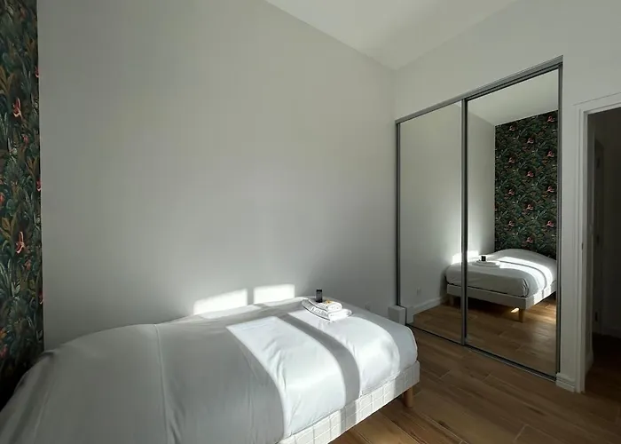 3 Lenoir Grand T3 Luxueux Au Centre-ville 4 Pers * Reims